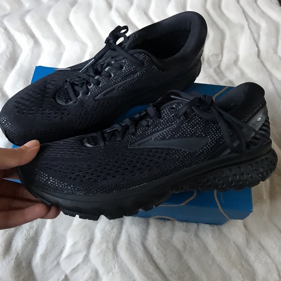 black brooks ghost 11